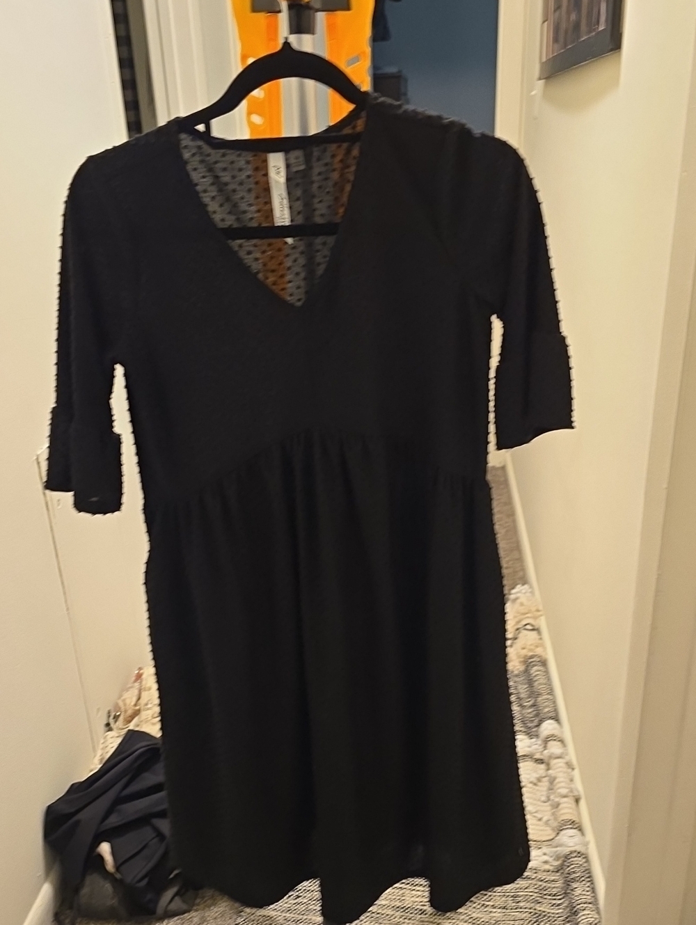 NWOT NY Collection Black V‑Neck Textured Babydoll Dress
